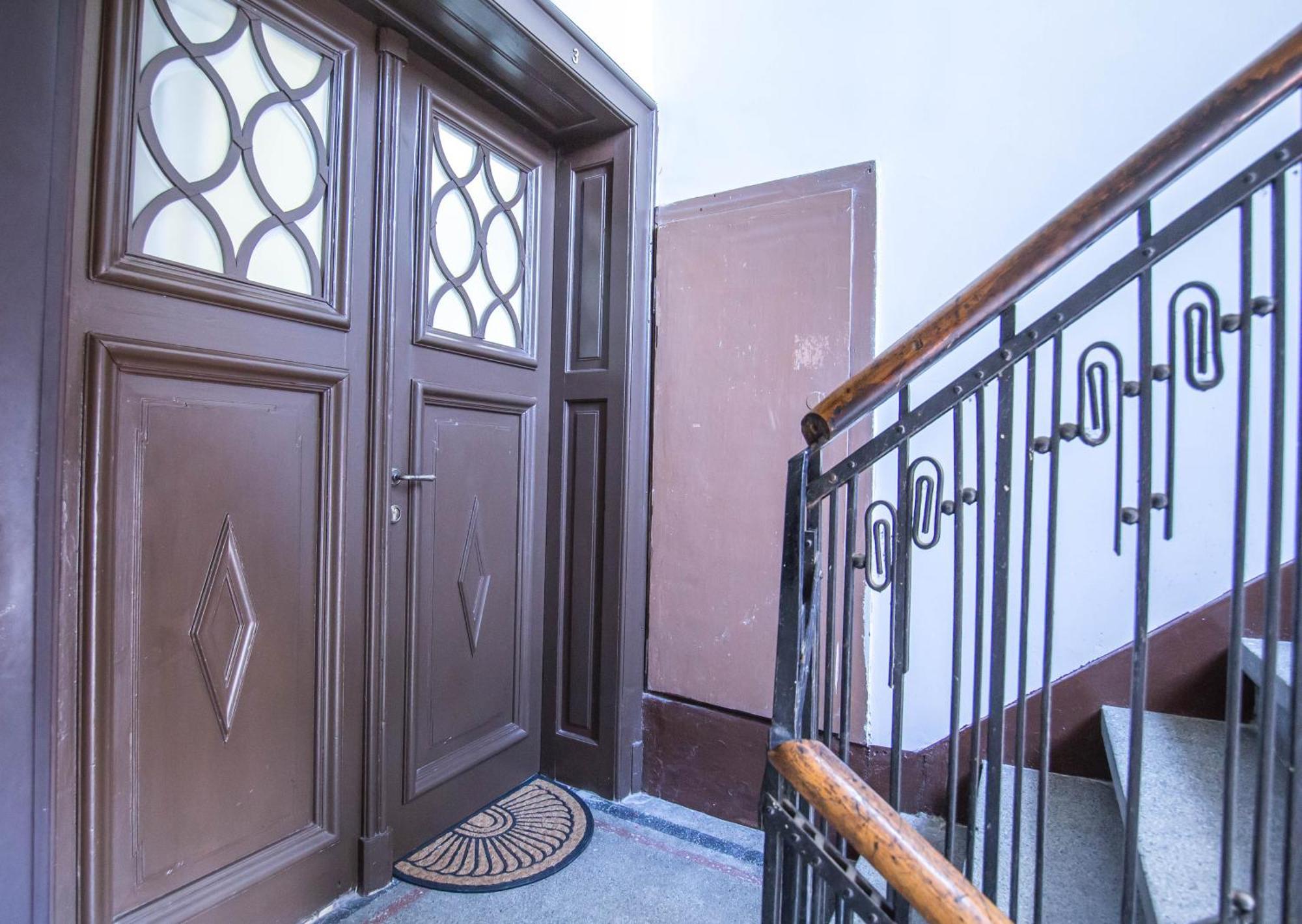 סופיה Lion'S Bridge Boutique 2Bdrm Apt, Top Center Gem מראה חיצוני תמונה