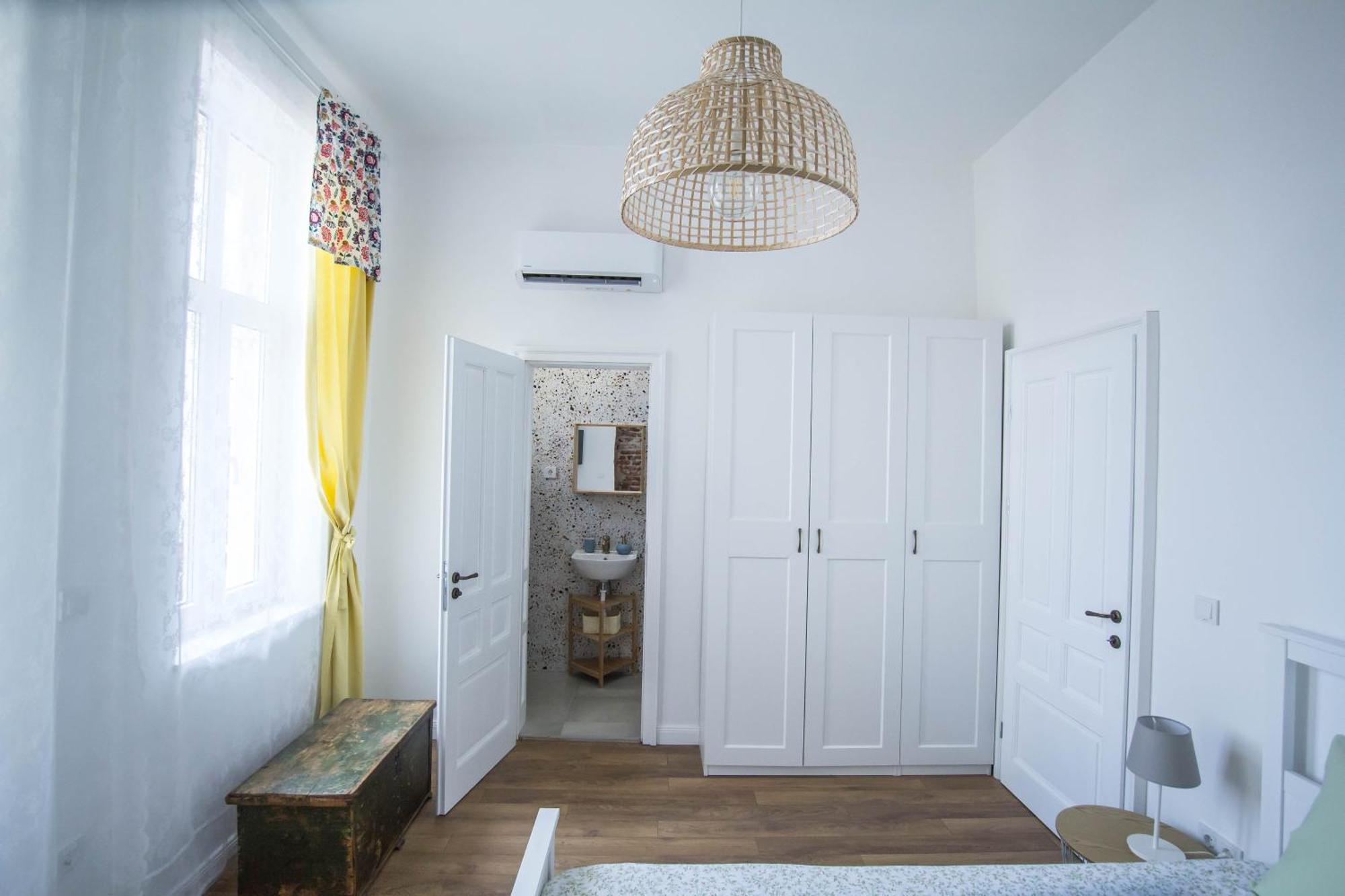 סופיה Lion'S Bridge Boutique 2Bdrm Apt, Top Center Gem מראה חיצוני תמונה