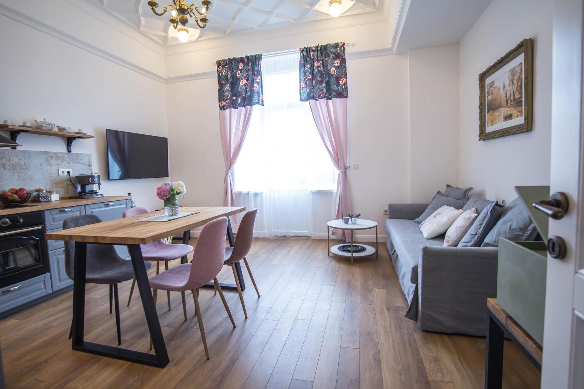 סופיה Lion'S Bridge Boutique 2Bdrm Apt, Top Center Gem מראה חיצוני תמונה